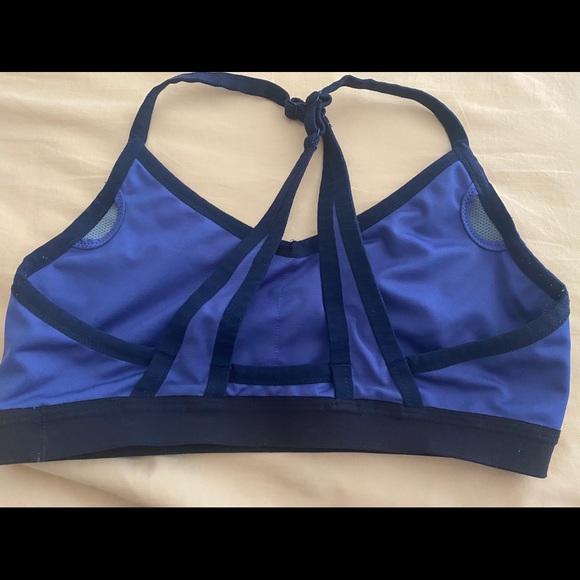 Nike Dri-Fit Sports Bra - Picture 2 of 2
